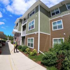 Apartment-Community-Window-Cleaning-in-Beaverton-Oregon 0