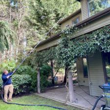 Professional-Gutter-Cleaning-in-Lake-Oswego-Oregon 0